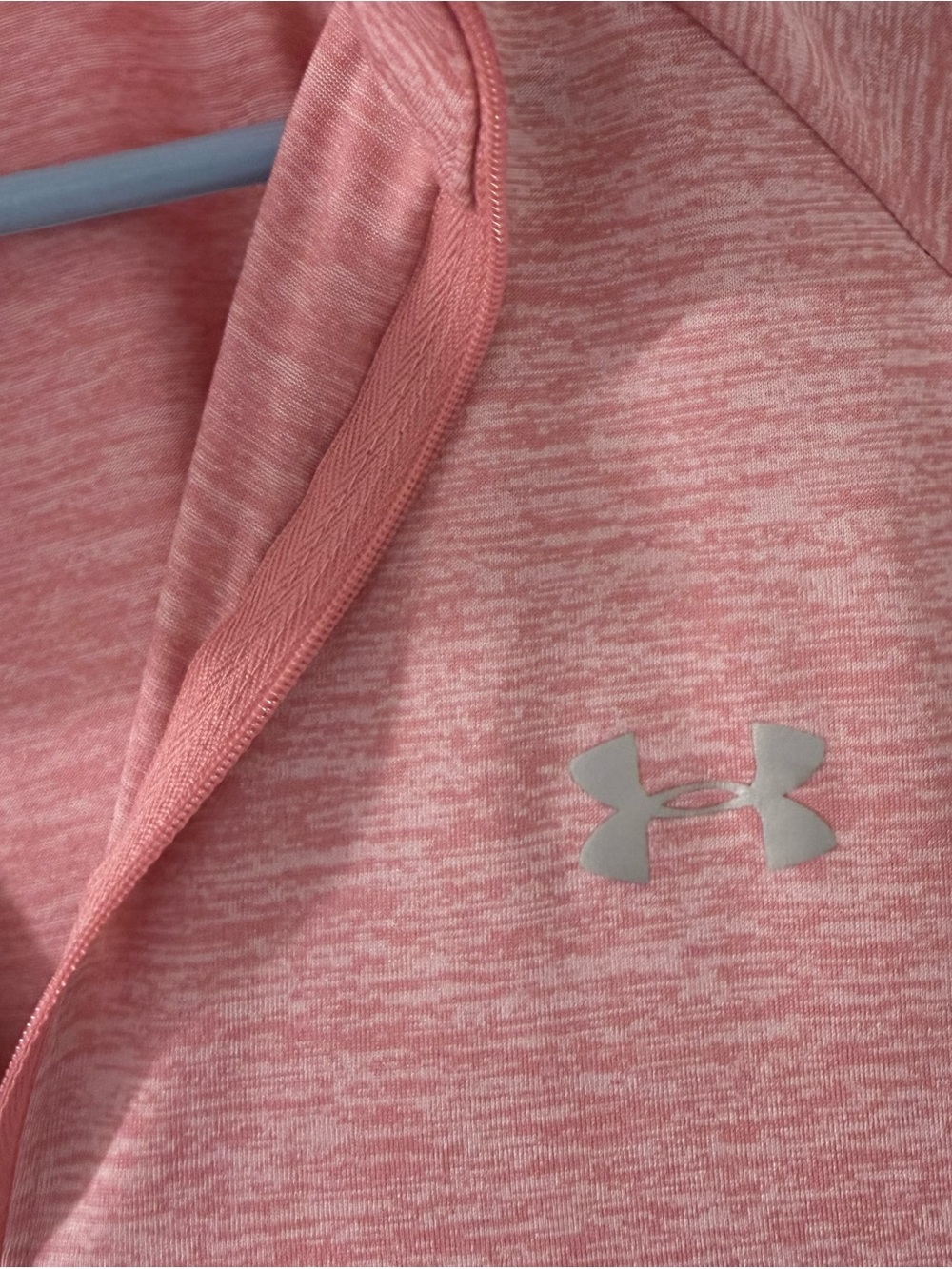 Under Armour Half Zip - Picture 3 of 5